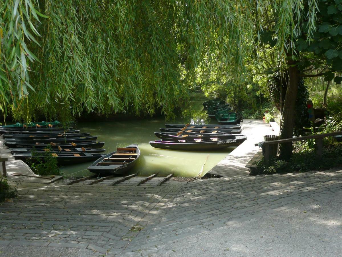 VouvantAlba Melusine住宿加早餐旅馆 外观 照片